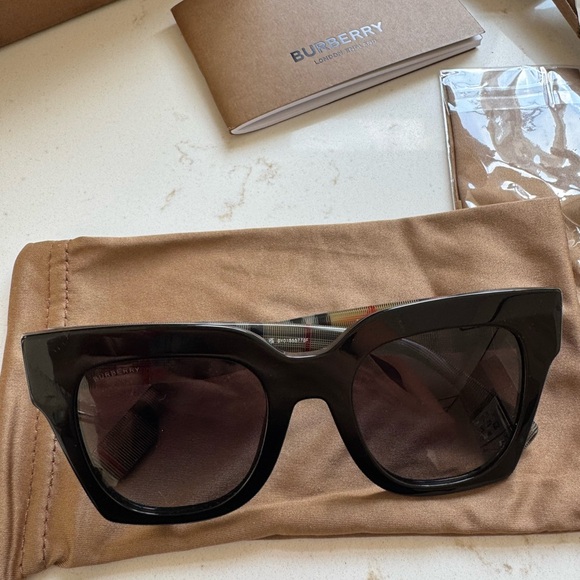 Burberry Black and Tan Sunglasses for Women - Picture 1 of 7